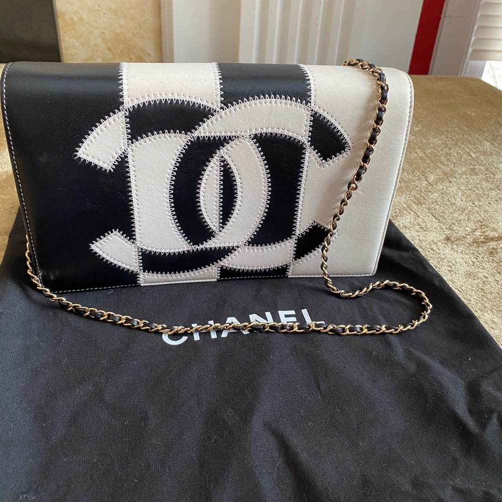 Chanel purse